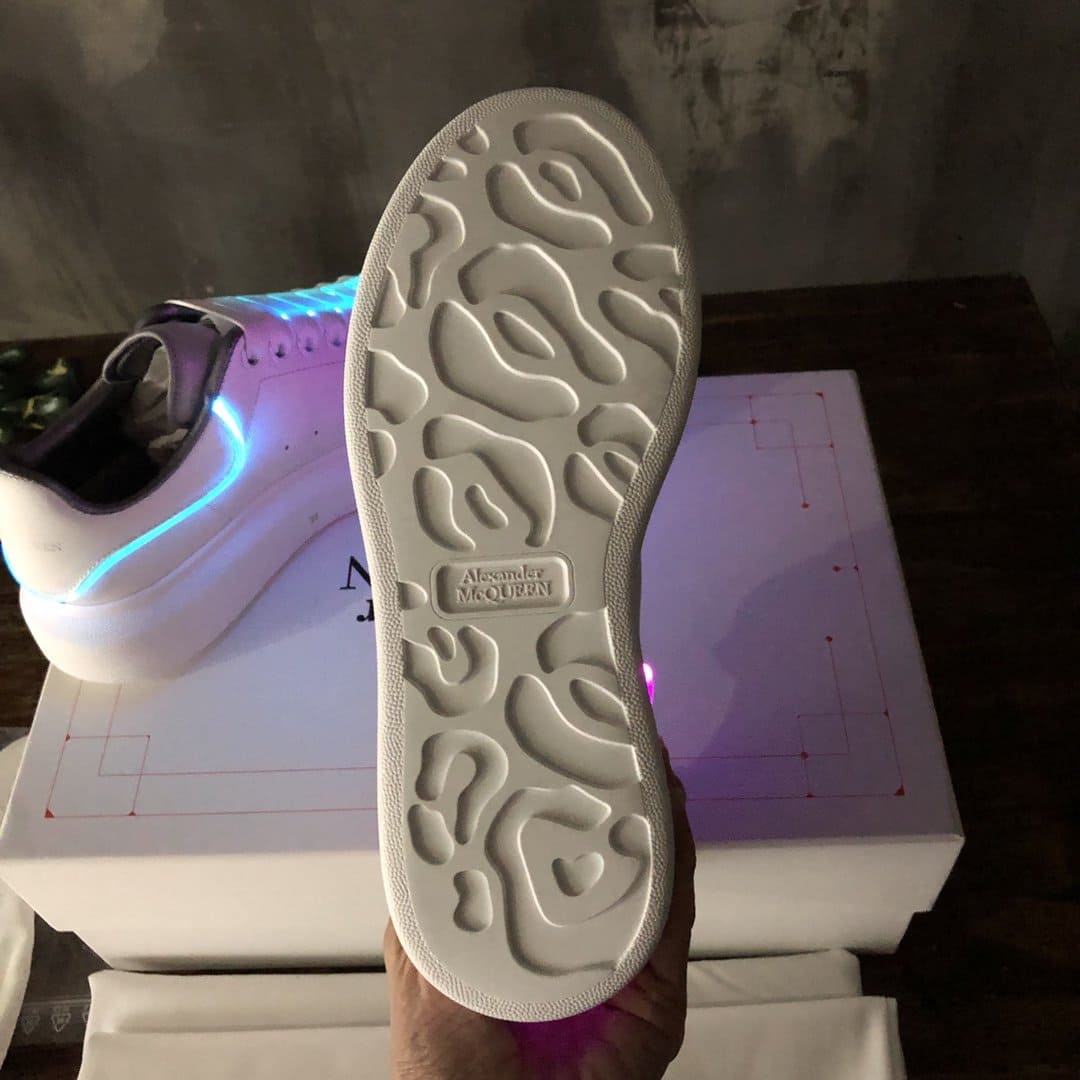 GIÀY ALEXANDER MCQUEEN SNEAKERS SHOES AAA UNISEX NAM VÀ NỮ DA BÊ HẢO HẠNG