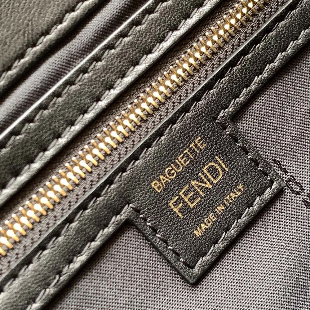 TÚI Fendi Women Medium Baguette da màu đen