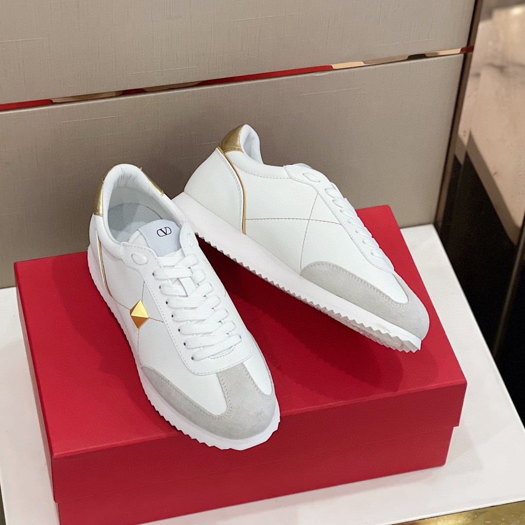 GIÀY VALENTINO STUDD SUEDE LEATHER SNEAKER SHOES AAA