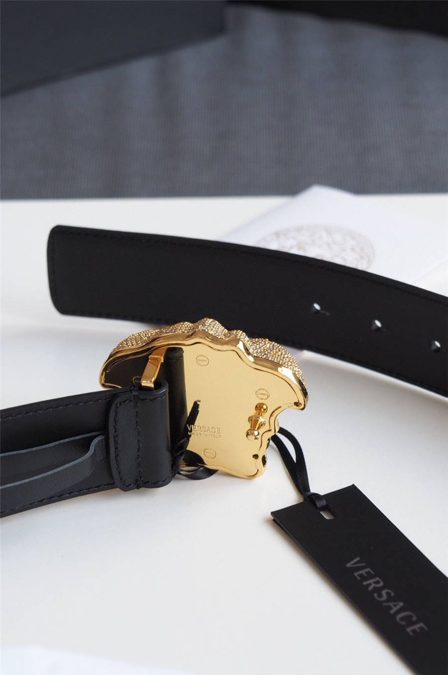 DÂY LƯNG VERSACE MEDUSA HEAD DIAMOND CALFSKIN LEATHER Khóa đen