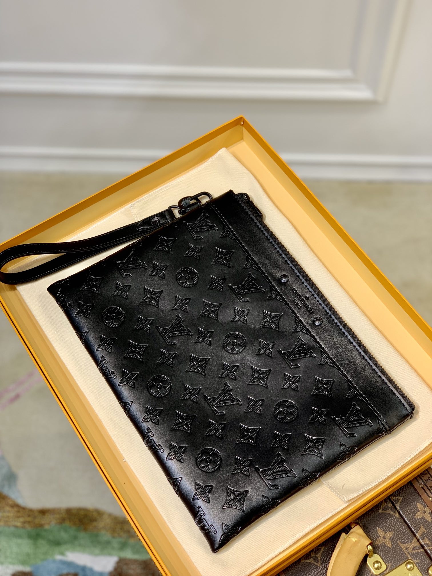 TÚI LOUIS VUITTON MONOGRAM ECLIPSE POUCH