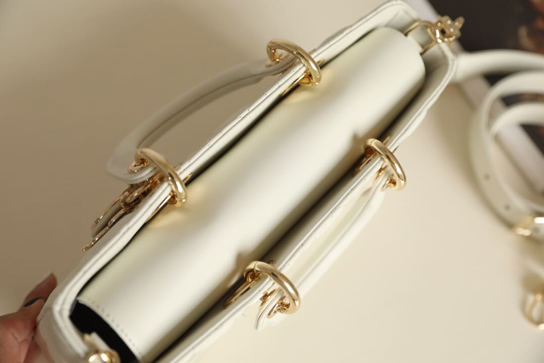TÚI CHRISTIAN DIOR Lady D-Joy Bag Bright White Cannage Lambskin