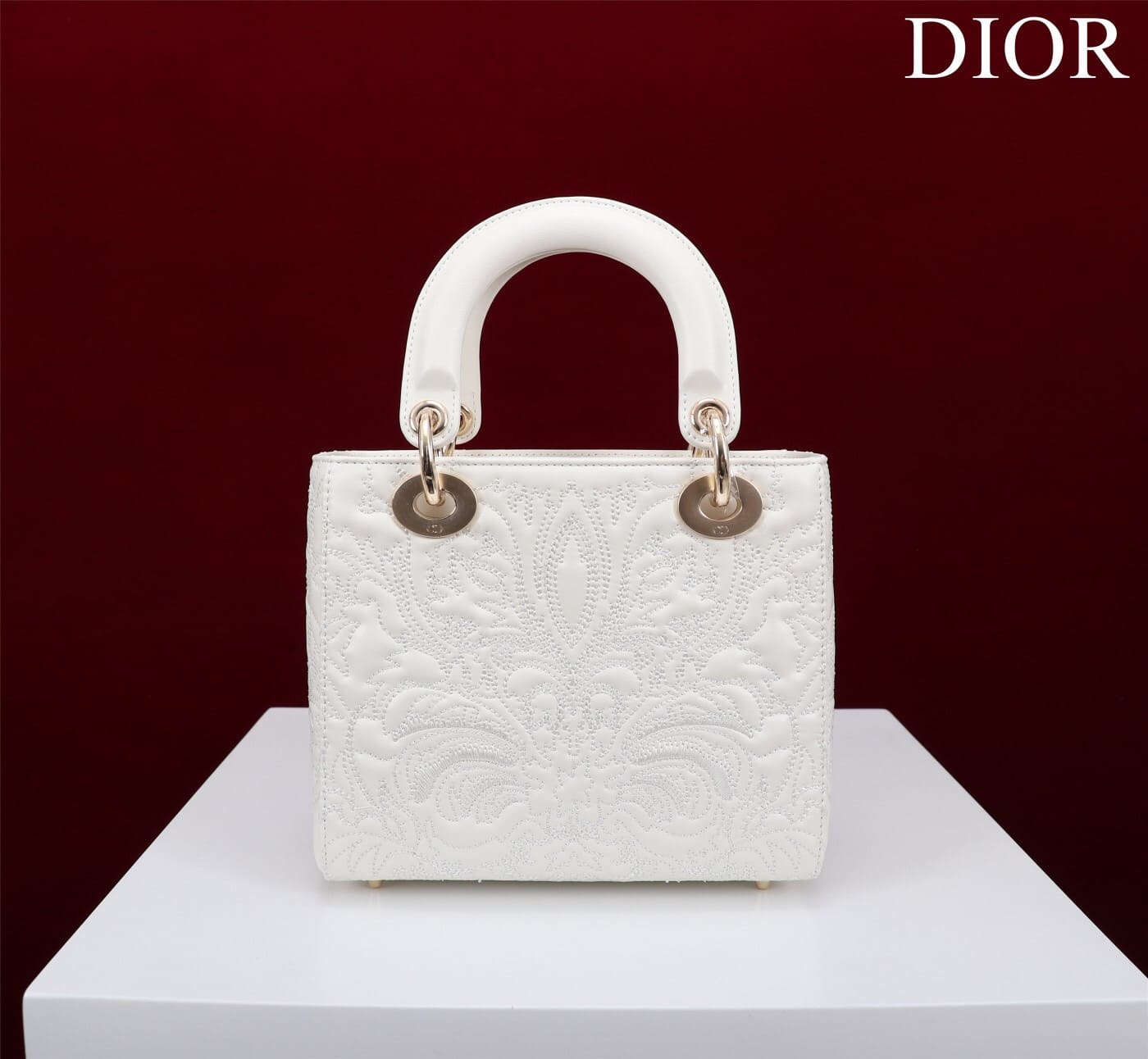 TÚI CHRISTIAN DIOR LADY DIOR Quilted-Effect Lambskin with Ornamental Motif White