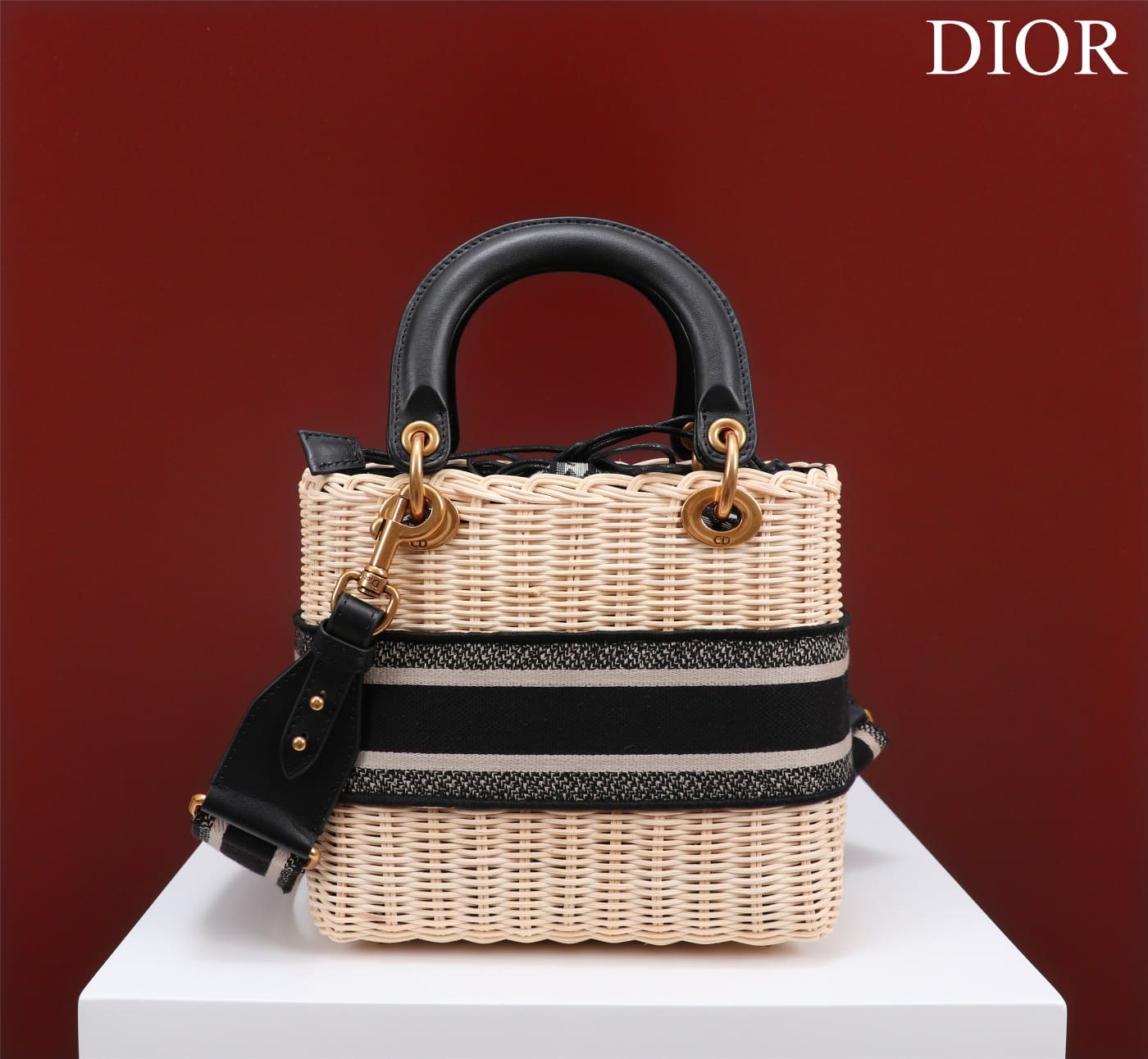 TÚI Dior Women Medium Lady Dior Bag Natural Wicker and Light Black Oblique Jacquard dệt tay bằng liễu gai