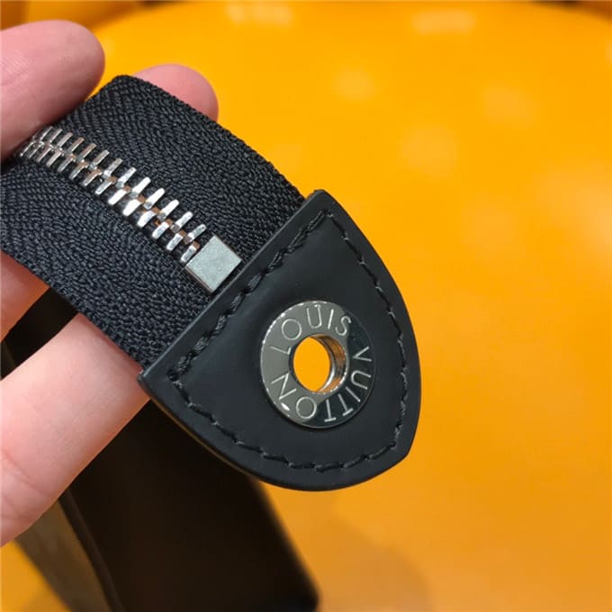 Túi LOUIS VUITTON pochette voyage mm bag unisex