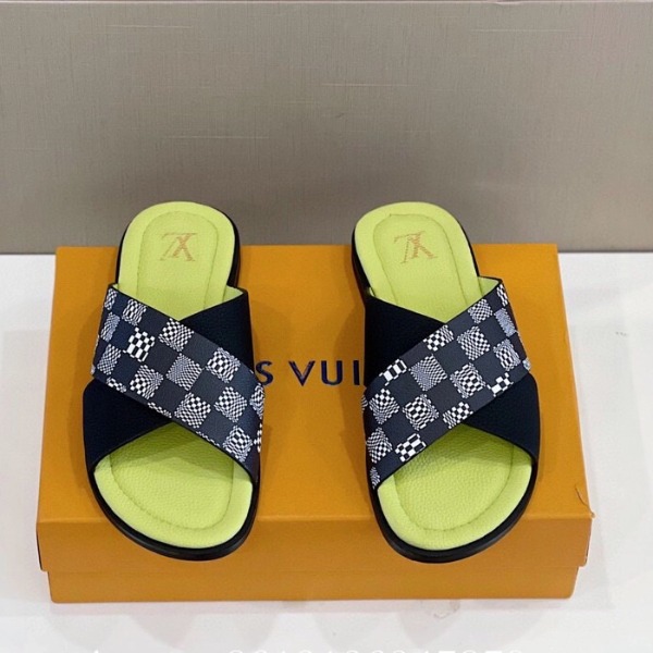 DÉP LOUIS VUITTON MONOGRAM TRIANGLE SLIPPER