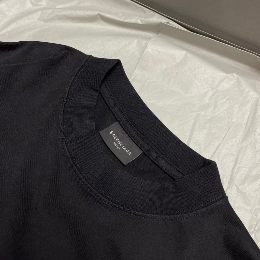 ÁO BALENCIAGA T SHIRT MÀU ĐEN UNISEX