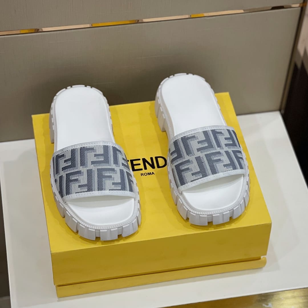 DÉP FENDI FF SANDAL AAA
