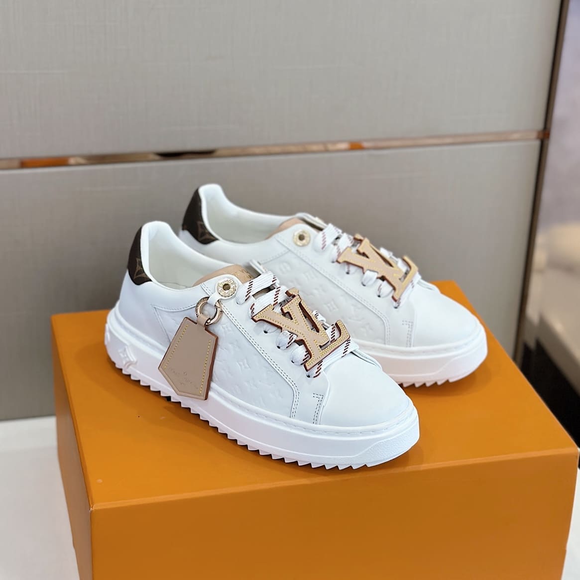 GIÀY CHANEL CC LOGO SNEAKERS SHOES AAA