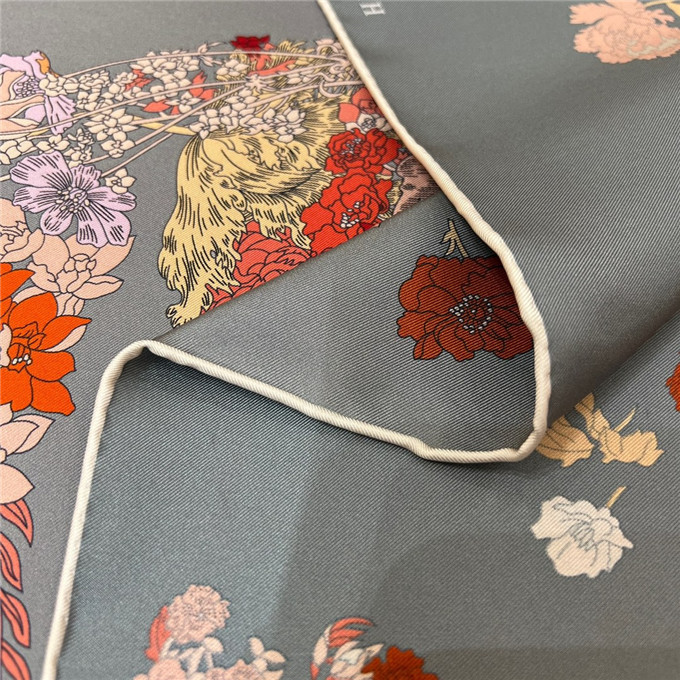 KHĂN Hermes Robe Legere Silk scarf