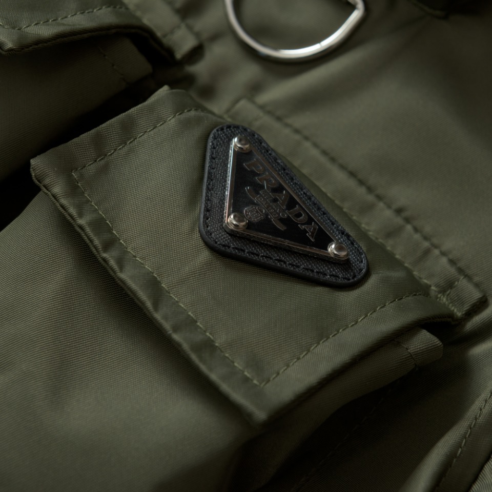 ÁO PRADA SHIRT POCKET RE-NYLON MÀU OLIVE UNISEX