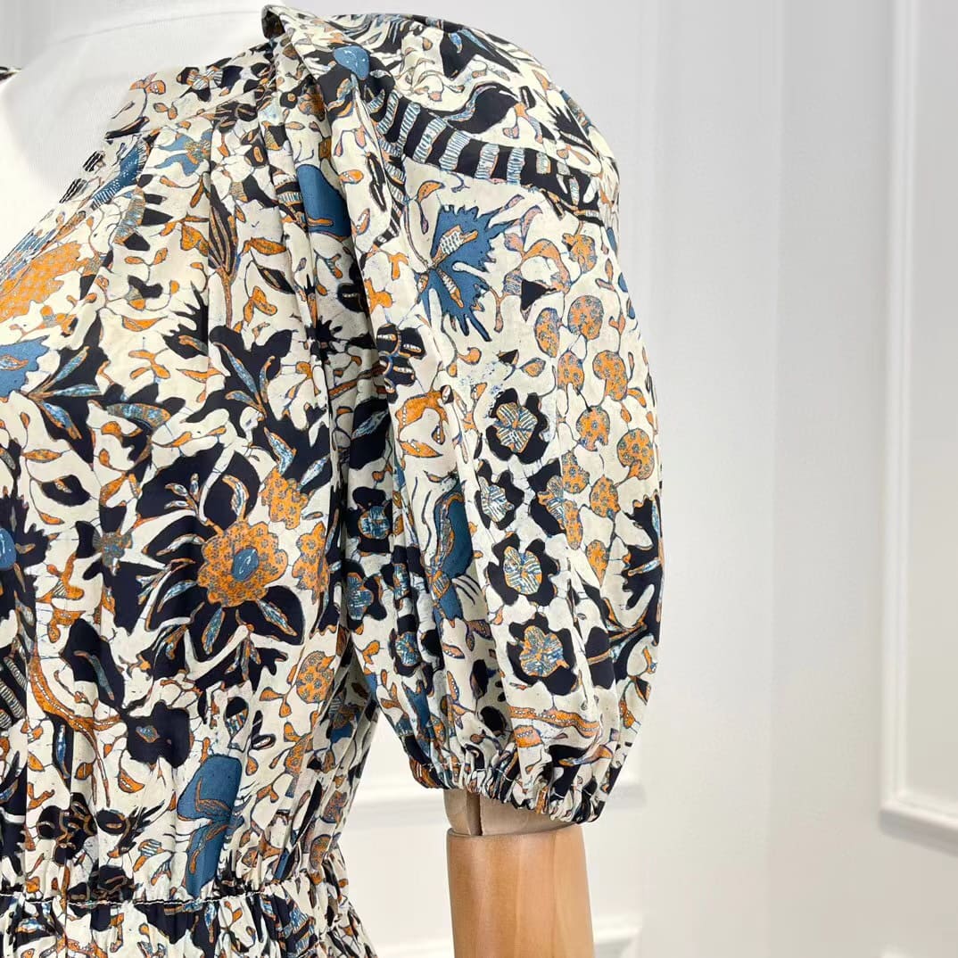 VÁY CAMILLA Summer Vacation Original V-Neck Floral Cotton Balloon Sleeve Midi Dress High Classy