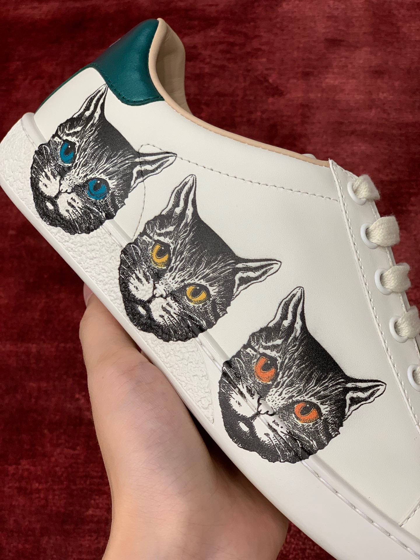 GIÀY GUCCI Leather Ace Sneakers Three Cat White