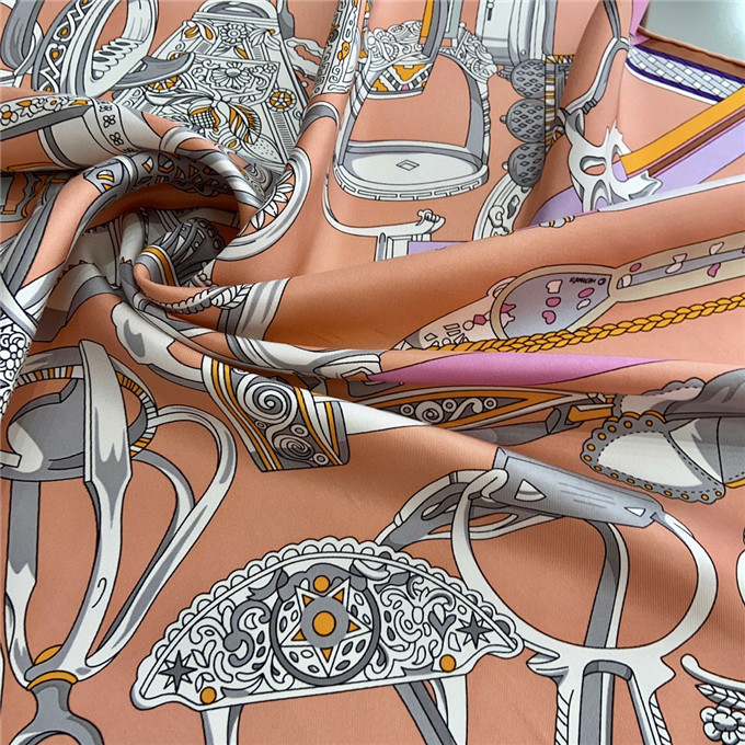 KHĂN Hermes Silk scarf