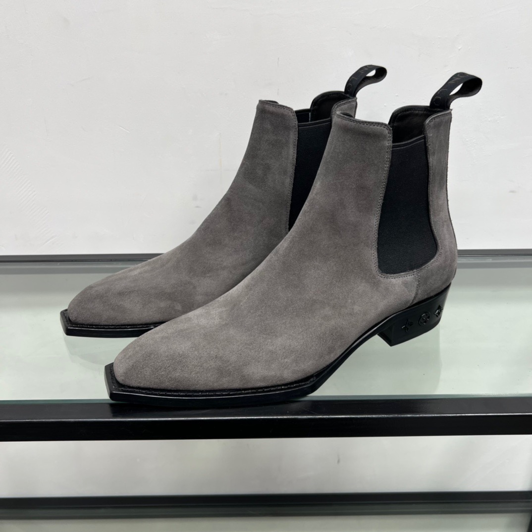 GIÀY LOUIS VUITTON GREY SUEDE LEATHER BOOTS SHOES