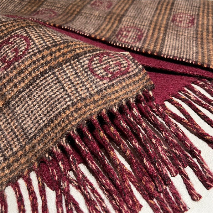 KHĂN Gucci GG Bordeaux scarf