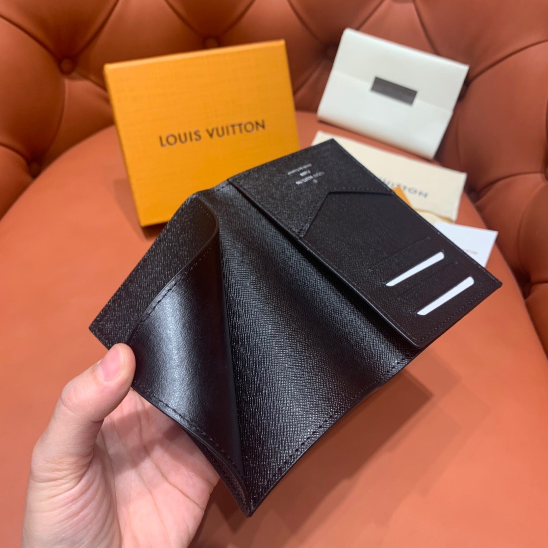 VÍ LOUIS VUITTON MONOGRAM WALLET