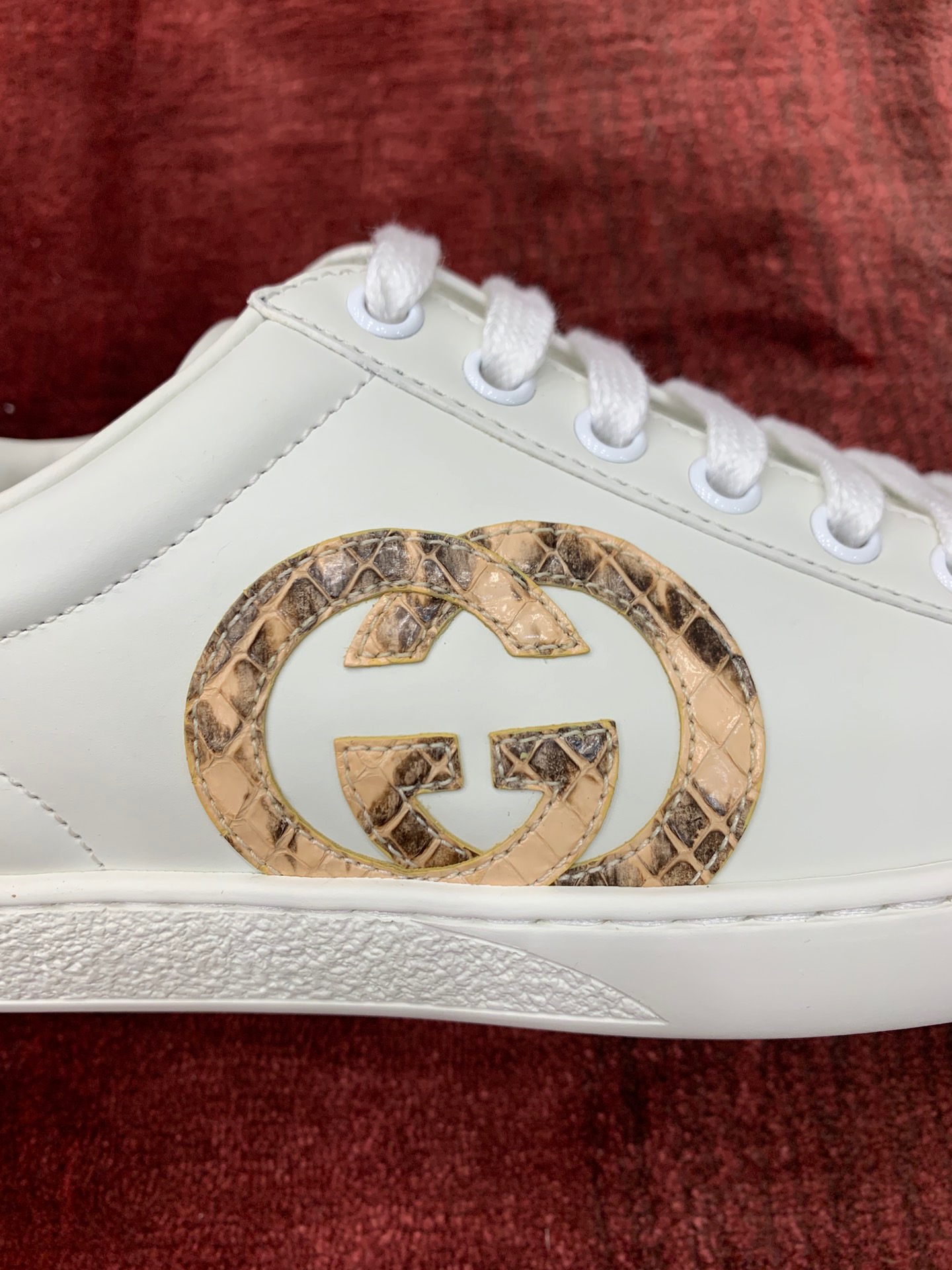 GIÀY GUCCI Leather Ace Sneakers Interlocking GG Python White