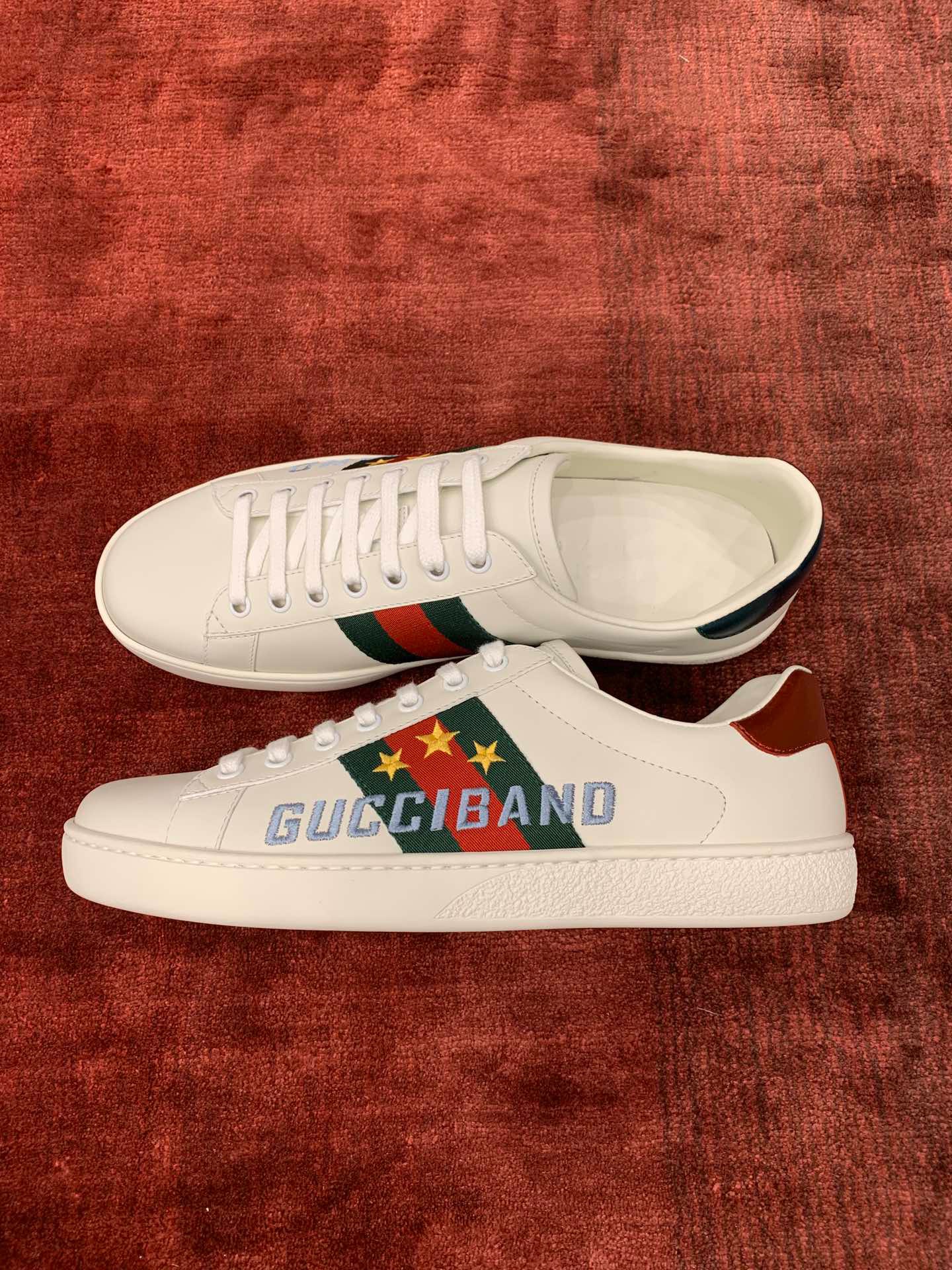 GIÀY GUCCI Leather Ace Sneakers Gucci Band Star White