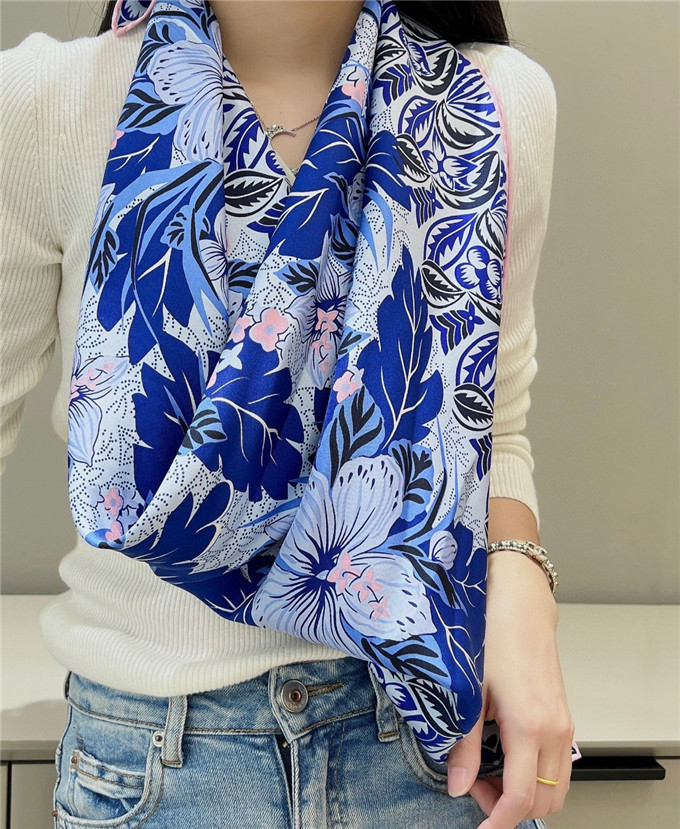 KHĂN Louis Vuitton LV Cashmere scarf