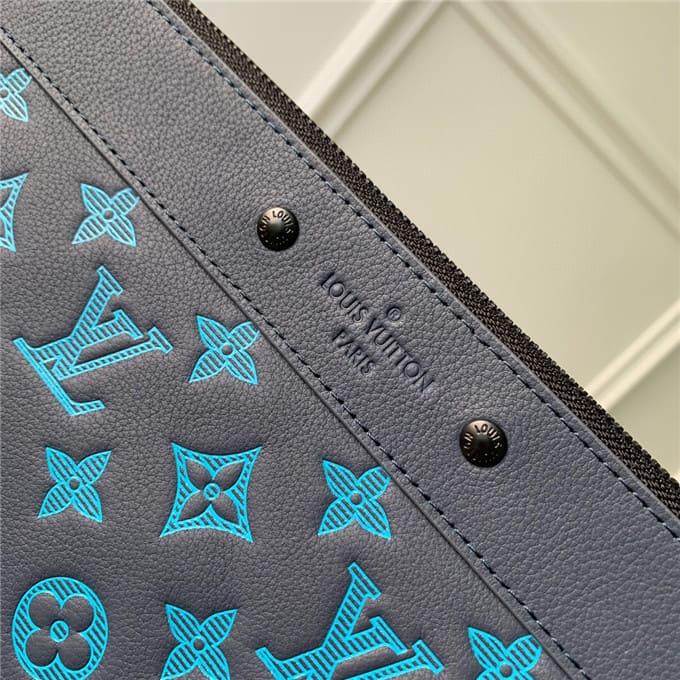 Túi LOUIS VUITTON pochette to-go bag unisex