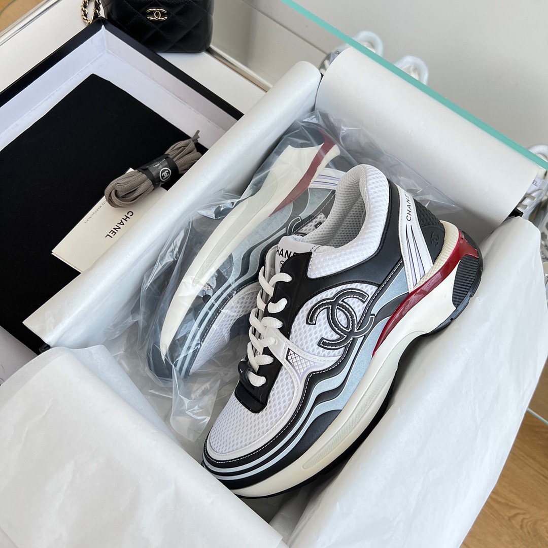 GIÀY CHANEL CC LOGO SNEAKER SHOES
