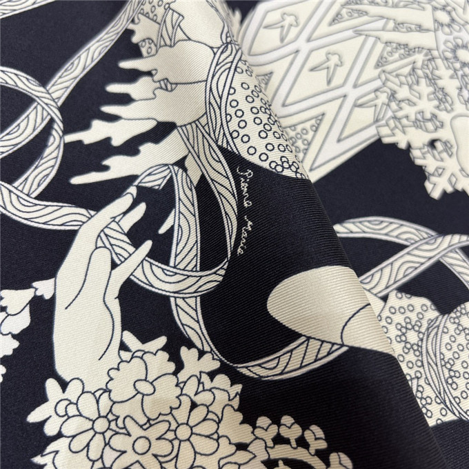 KHĂN Hermes Le Sacre Des Saisons Silk scarf