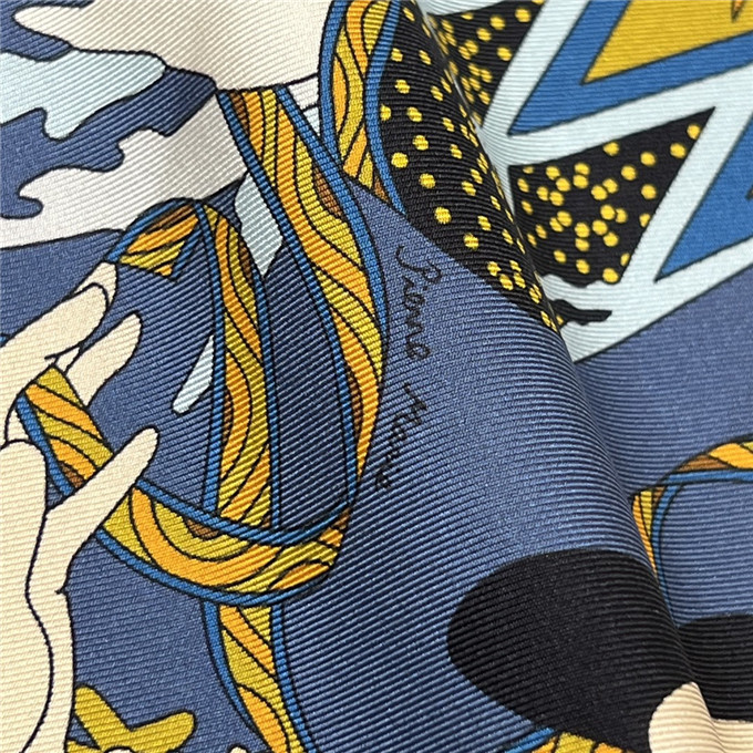 KHĂN Hermes Le Sacre Des Saisons Silk scarf