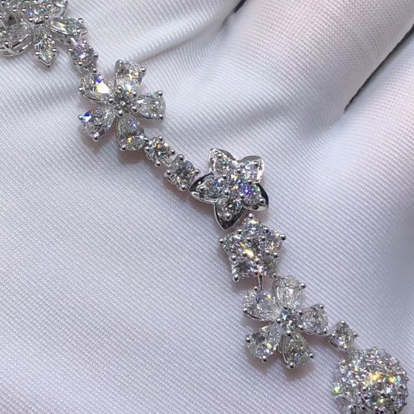 Vòng tay Van Cleef & Arpels Folie des Prés kim cương vàng trắng 18K