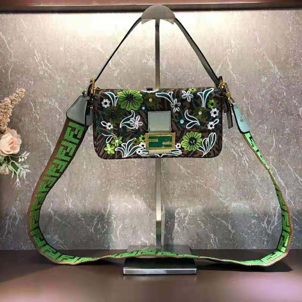 TÚI Fendi Baguette 1997 FF Vertigo Jacquard Bag with Embroidery