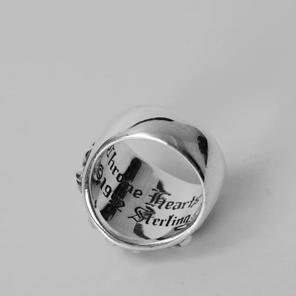 NHẪN CHROME HEARTS HOA VĂN HÌNH THÁNH GIÁ Bạc S925