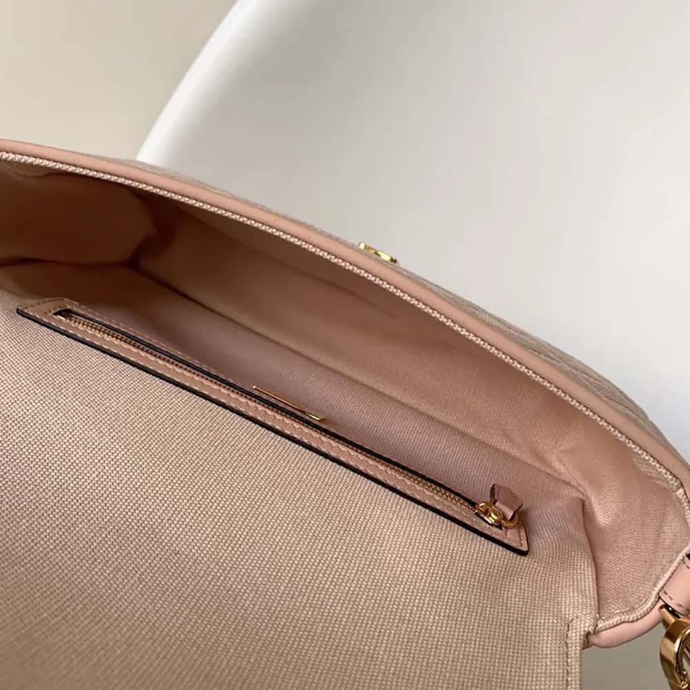 TÚI Fendi Women Baguette màu hồng nhạt denim thêu họa tiết FF