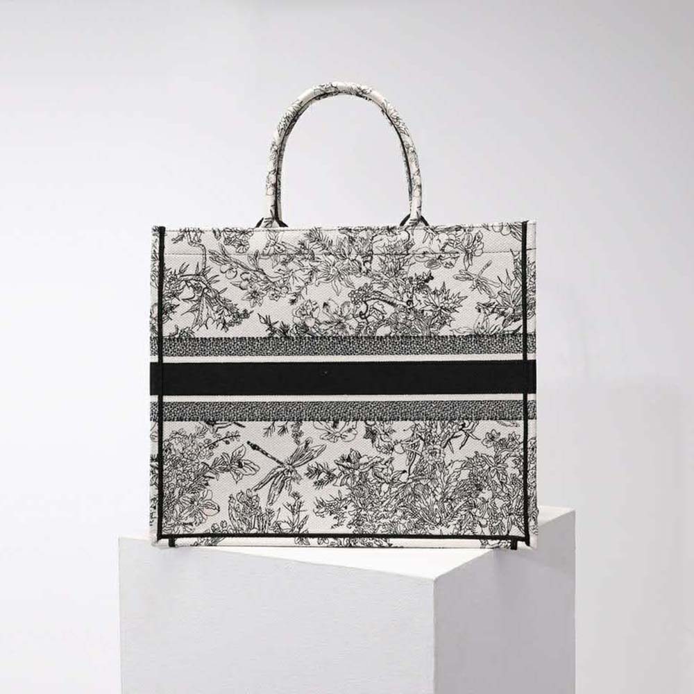 TÚI Dior Women Large Dior Book Tote Blue Toile de Jouy Flowers Embroidery