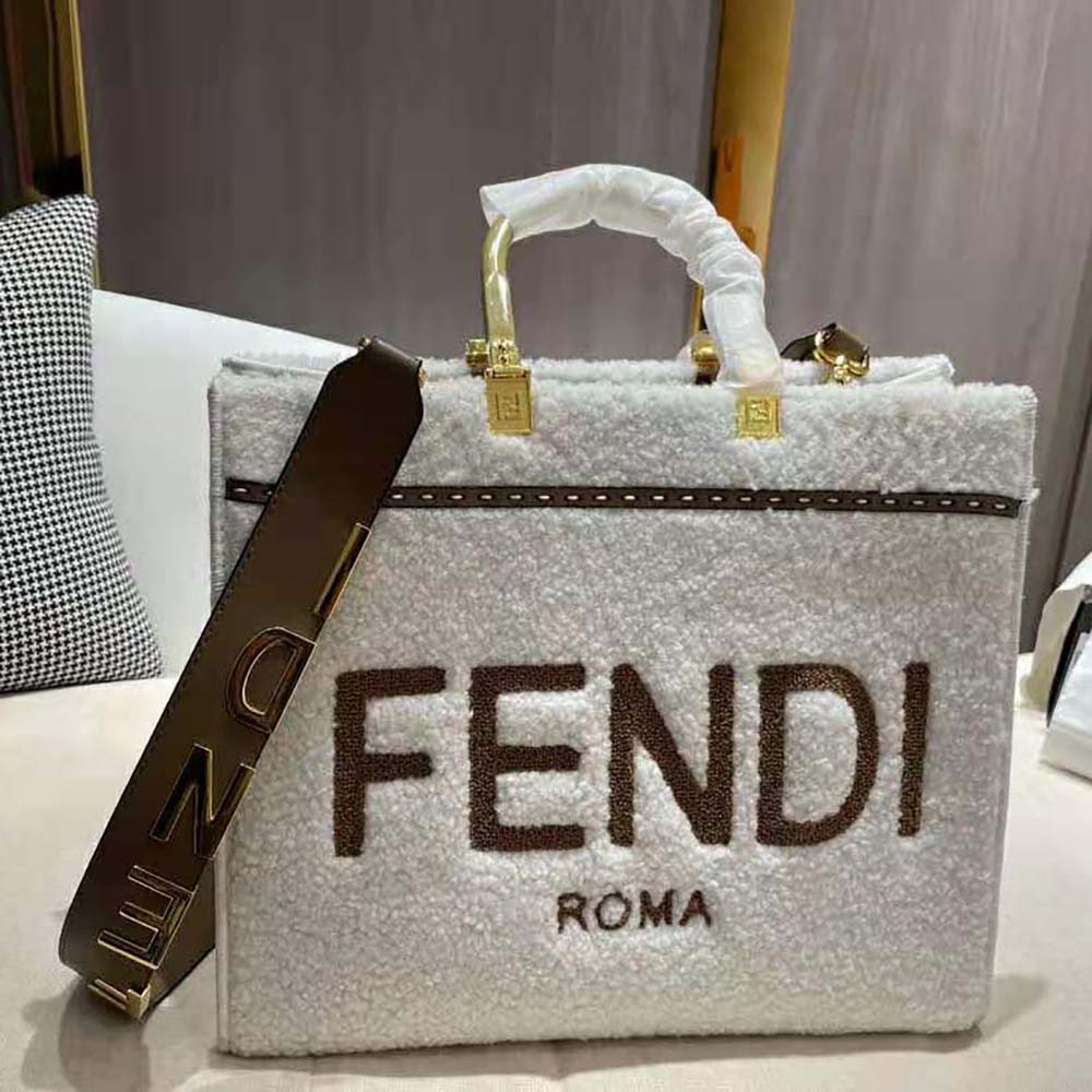 TÚI Fendi Sunshine Medium White Sheepskin Shopper