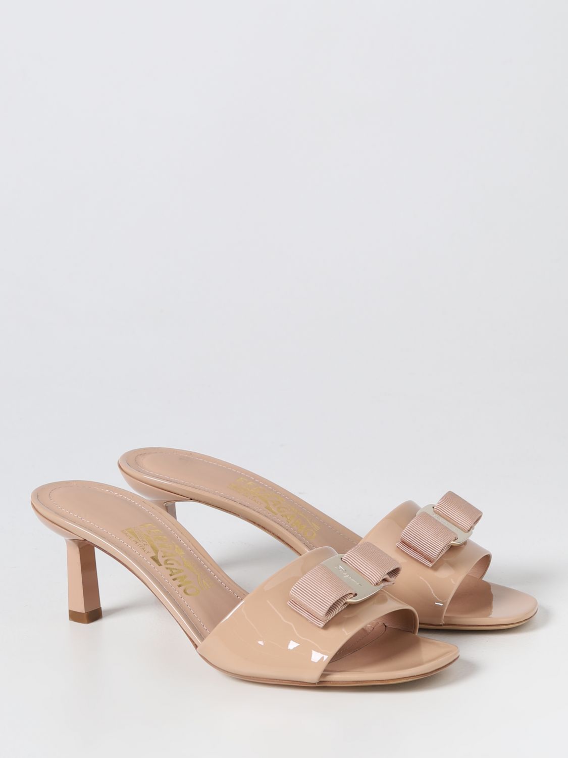 GIÀY SALVATORE FERRAGAMO Beige heeled sandals
