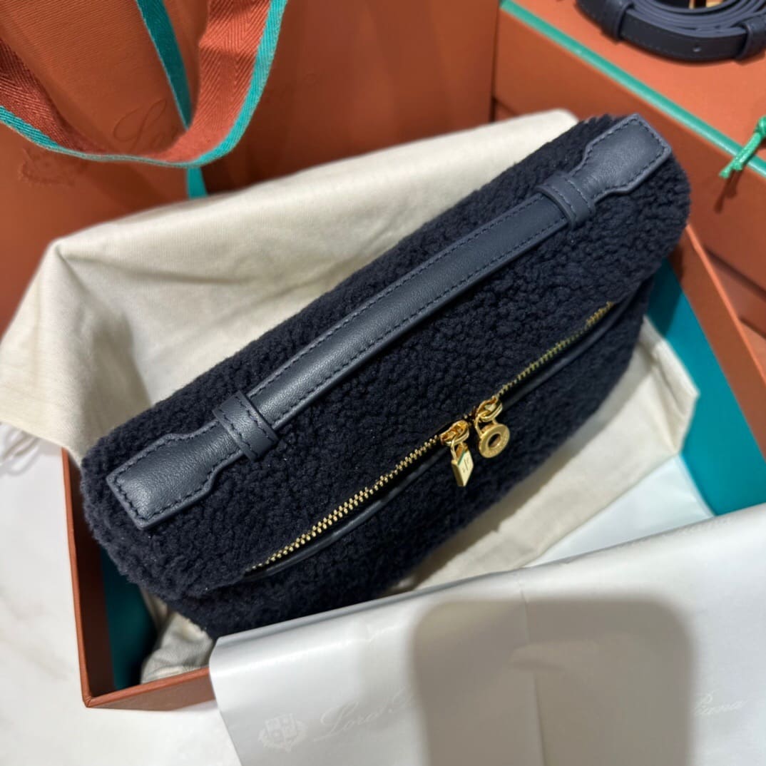 TÚI Loro Piana Women Extra Pocket L19 in Lamb Fur Black lông cừu