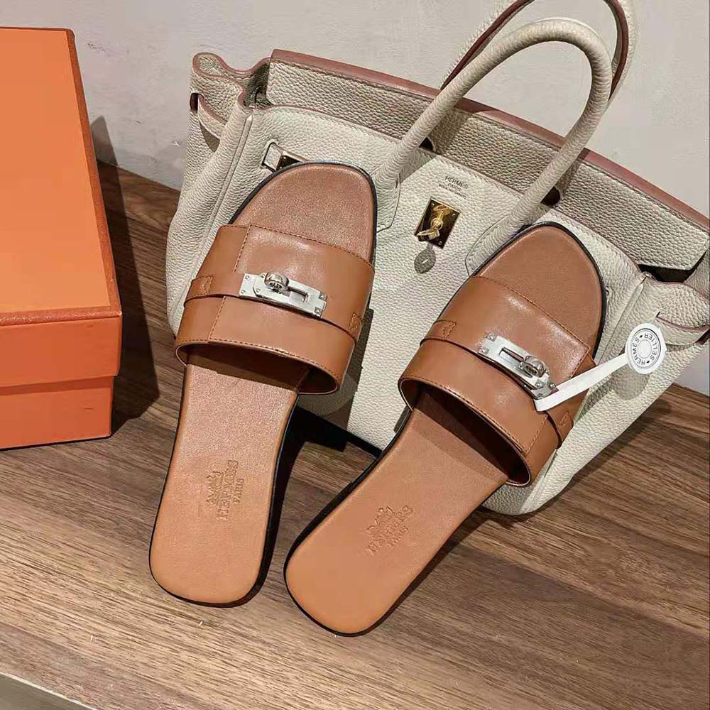 DÉP Hermes Giulia Sandal in Calfskin with Iconic Palladium-Plated Kelly Buckle-Brown