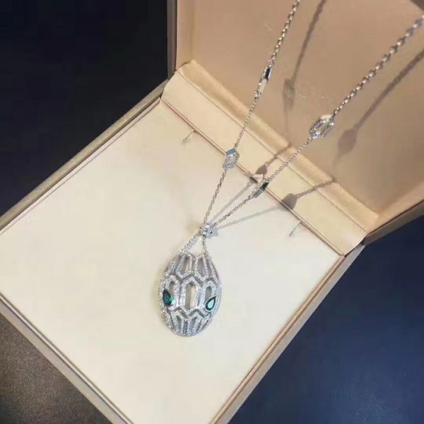 Vòng cổ BVLGARI Serpenti Sapphire mắt ngọc lục bảo kim cương vàng trắng 18K