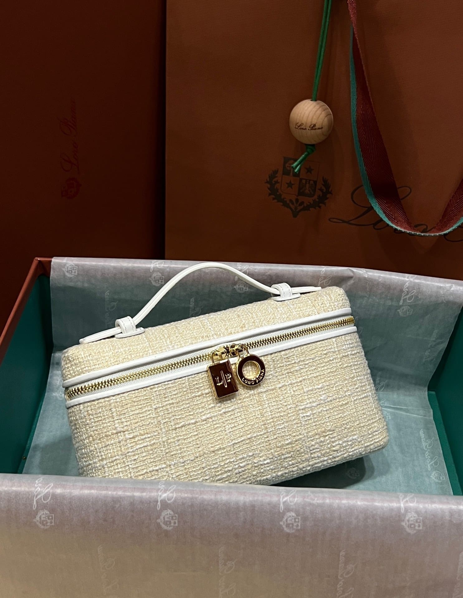 TÚI Loro Piana Women Extra bằng da bê kết hợp vải lanh