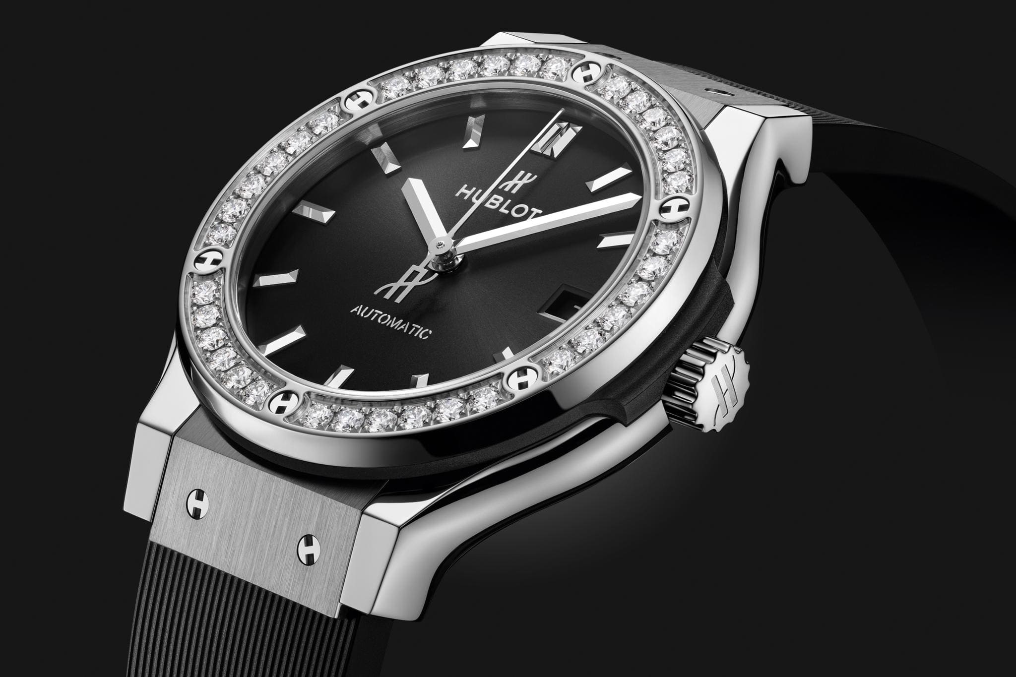 ĐỒNG HỒ HUBLOT CLASSIC FUSION TITANIUM DIAMONDS 38MM