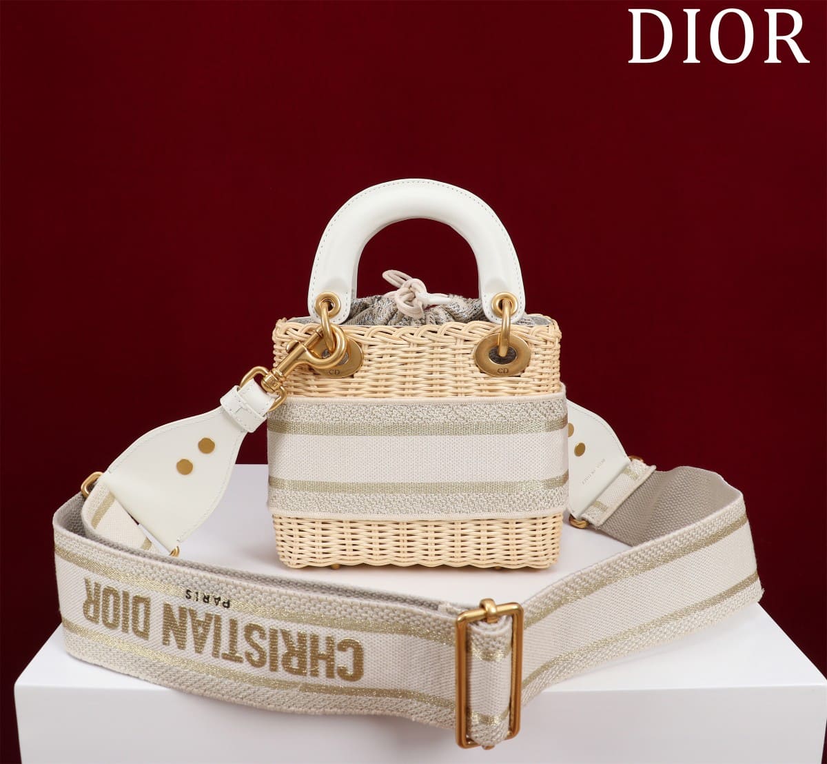 TÚI Dior Women Mini Lady Dior Bag Natural Wicker and Cream Dior Oblique Jacquard dệt tay bằng liễu gai
