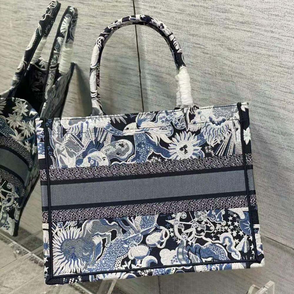 TÚI Dior Women Medium Dior Book Tote Blue Multicolor Dior Zodiac Fantastico Embroidery