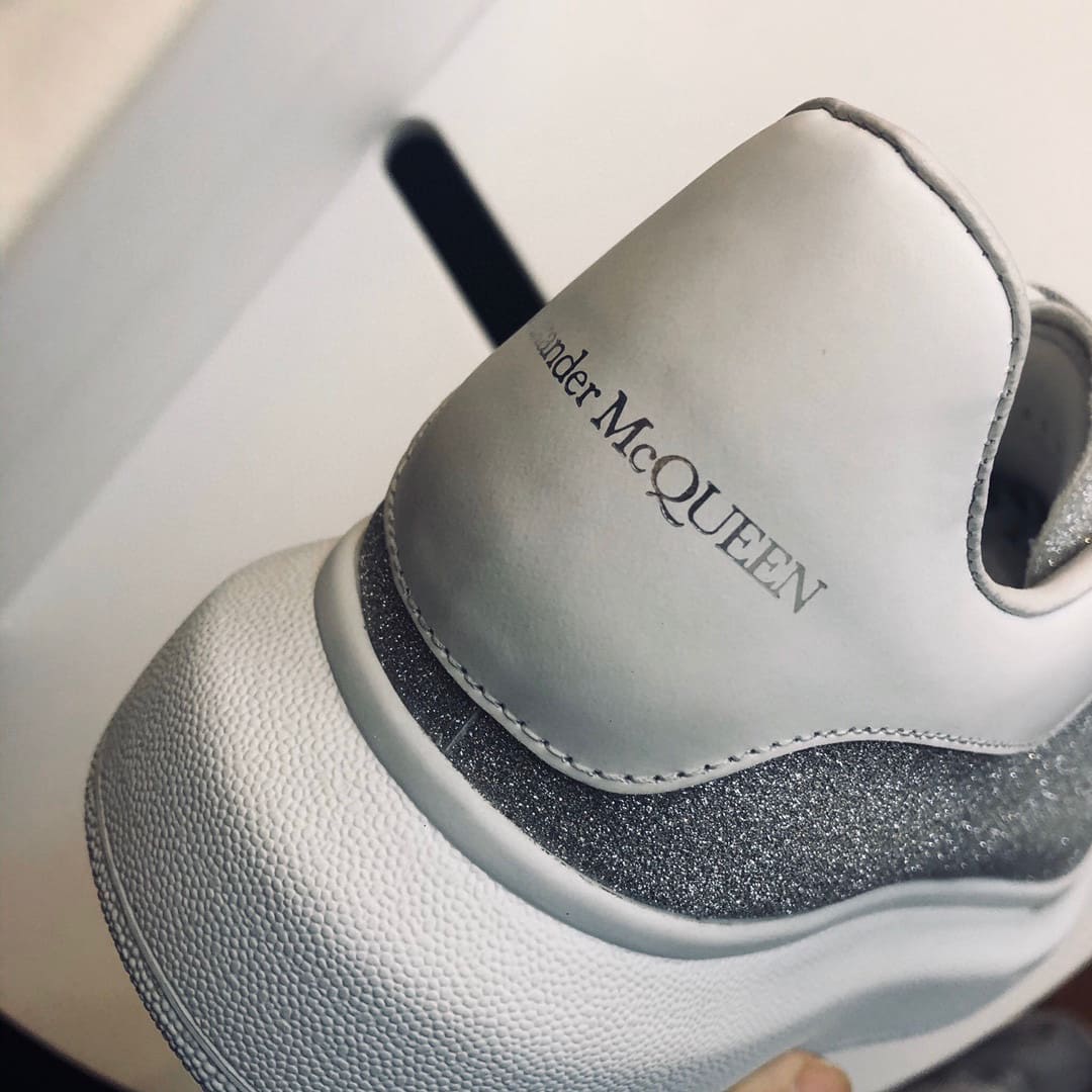 GIÀY ALEXANDER MCQUEEN SNEAKERS SHOES AAA UNISEX NAM VÀ NỮ KIM CƯƠNG DA BÊ HẢO HẠNG