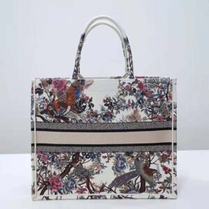 TÚI Dior Women Large Dior Book Tote Ecru Multicolor Dior Jardin D’Hiver Embroidery