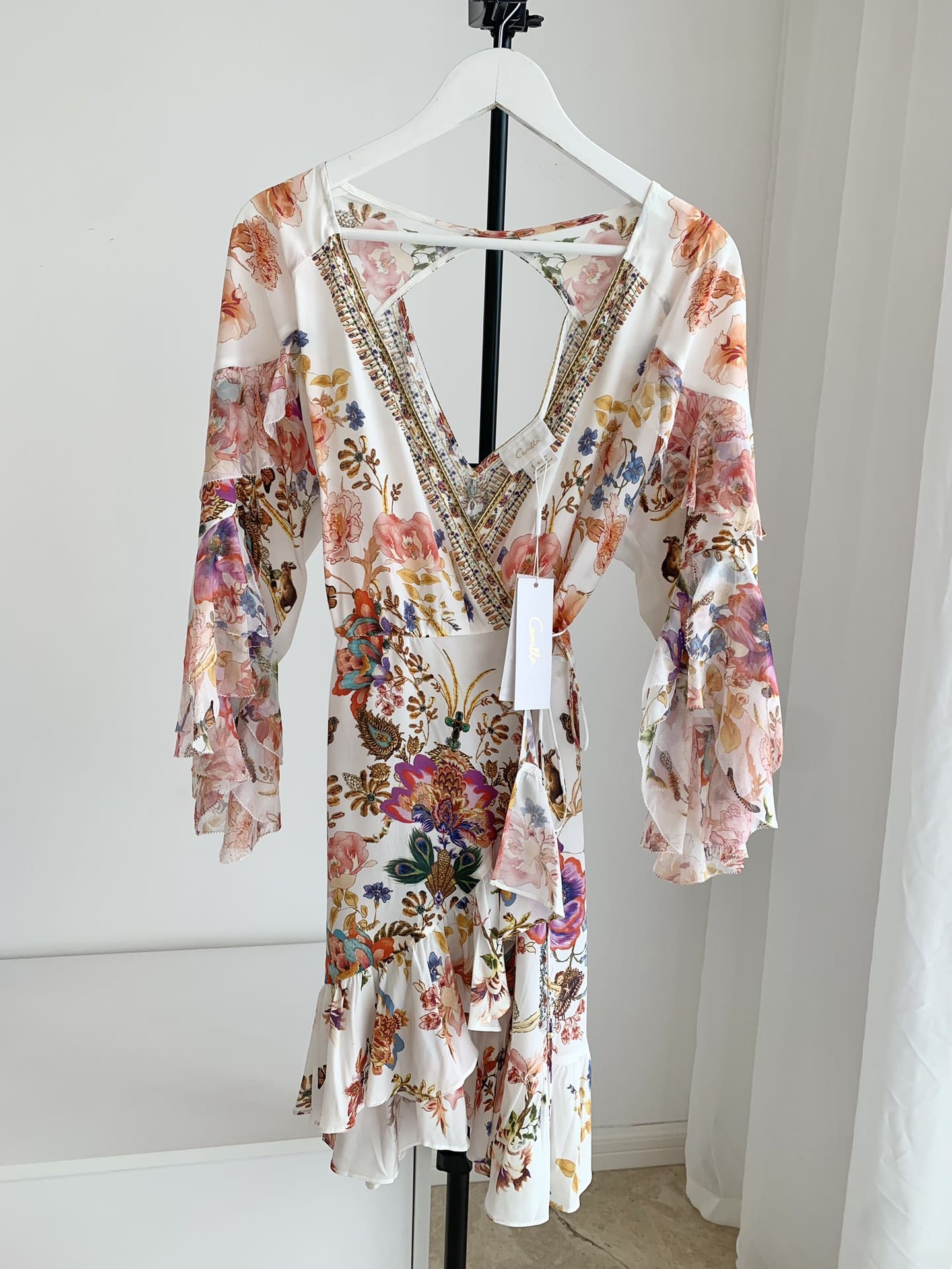 VÁY CAMILLA V NECK Floral Silk Diamond Mid Dress High Classy