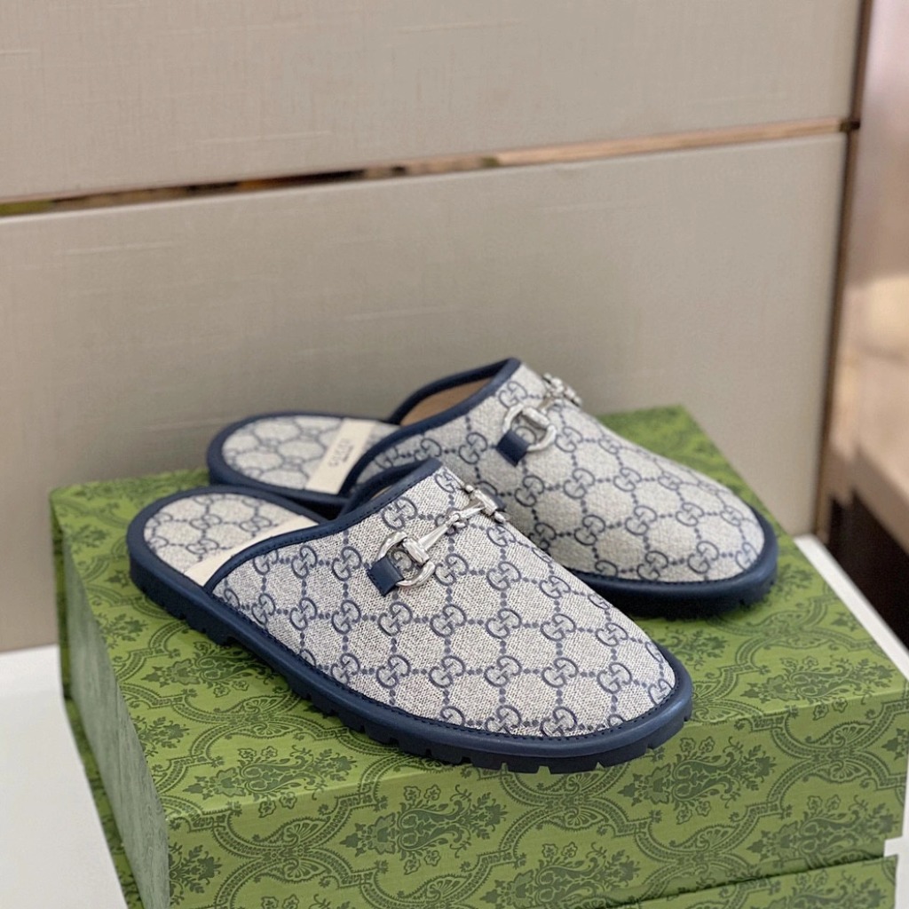 DÉP GUCCI GG CANVAS UNISEX SLIPPER