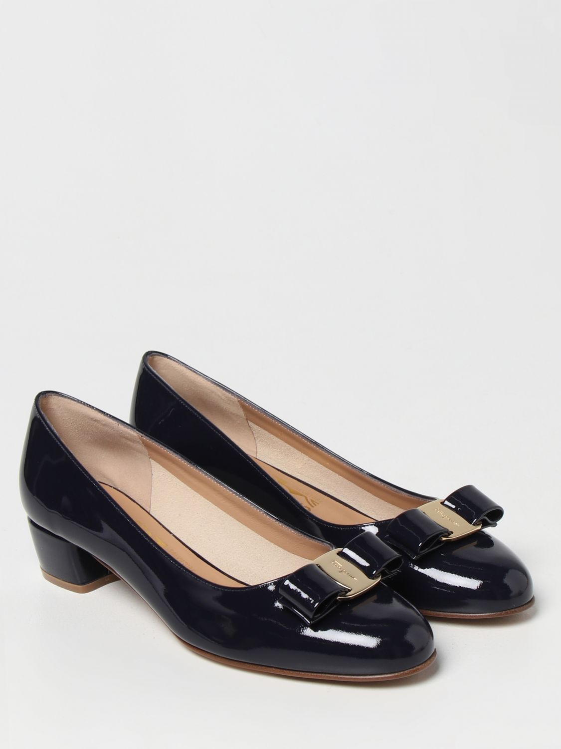 GIÀY SALVATORE FERRAGAMO Black pumps shoes