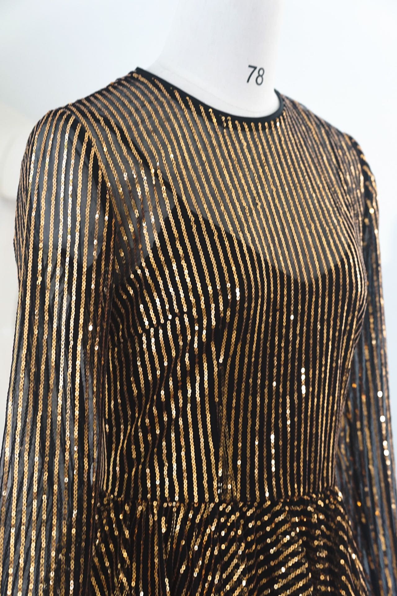 VÁY DOLCE & GABBANA ROUND NECK SEQUIN PARTY LONG DRESS High Classy