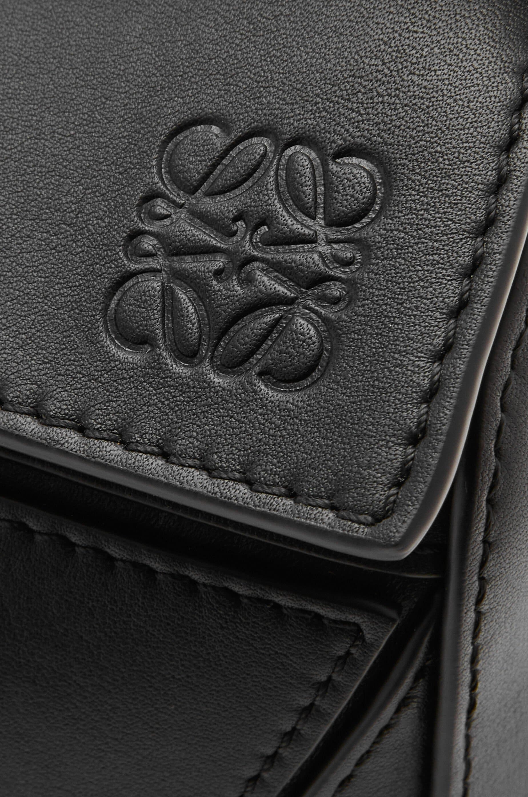 Túi LOEWE Small Puzzle bag in mellow calfskin