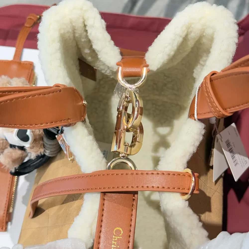 TÚI Dior Toujours Macrocannage da lộn và da cừu màu mộc cỡ trung